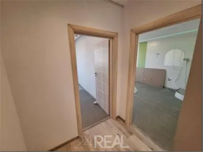 Spatii birouri de inchiriat Barbu Vacarescu de la 51 mp - foto 6