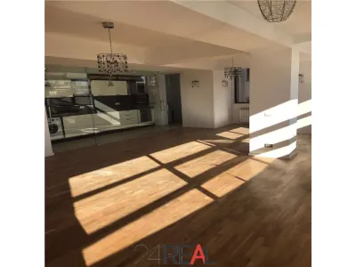 Birou de inchiriat langa Parcul Herastrau - Penthouse cu terasa - foto 8