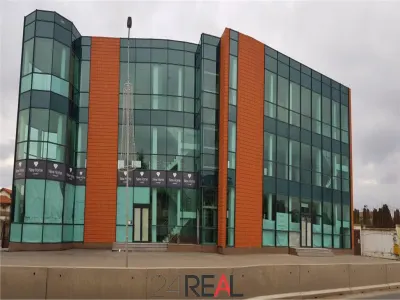 Spatiu comercial pretabil showroom/retail in Pipera - Bucuresti