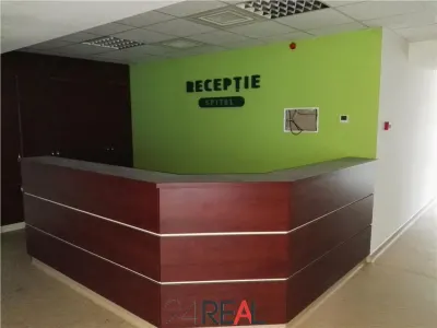 Vanzare cladire pe etaje - pretabil clinica, spital - foto 13
