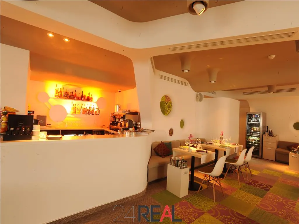 Vanzare spatiu birouri clinica sala fitness restaurant 580 mp - foto 7