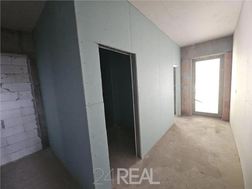 Inchiriere spatii comerciale zona de Nord de la 170 mp - foto 7