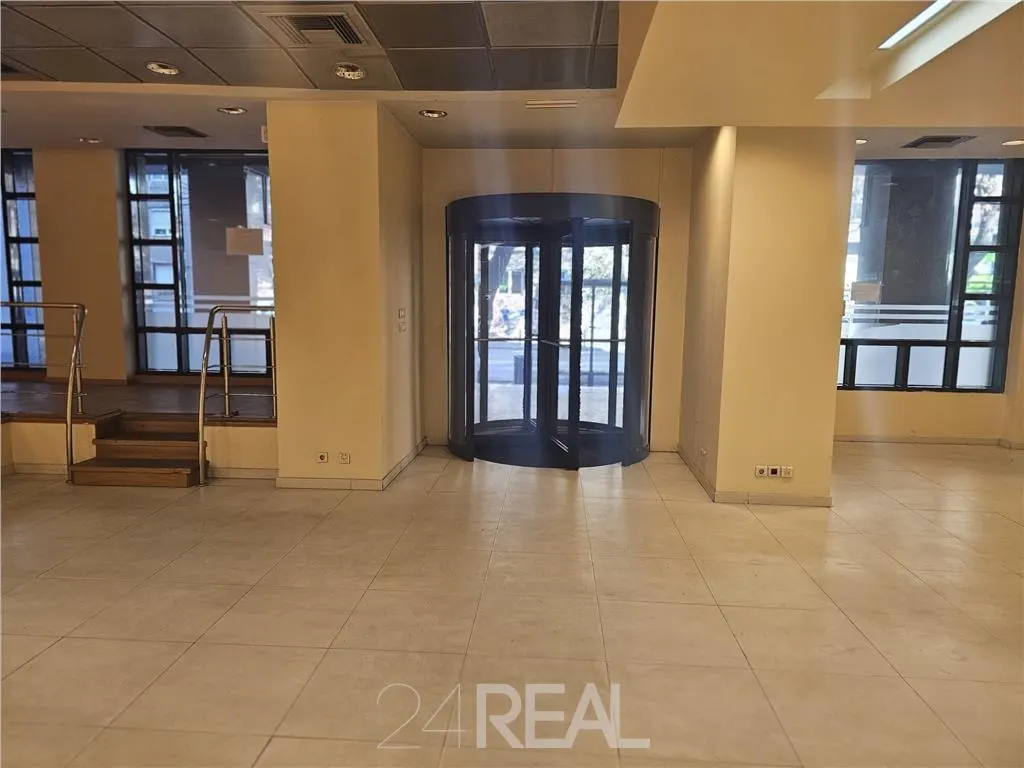 Spatiu comercial stradal ultracentral 445 mp - foto 5