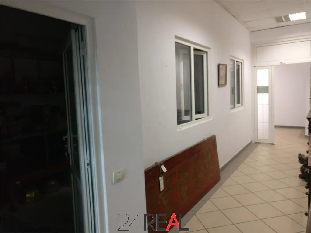 Cladire de vanzare - foto 6