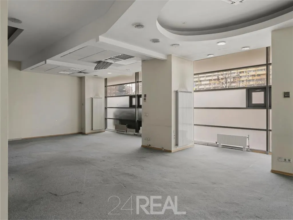 Spatii comerciale de inchiriat - de la 62 mp - foto 4