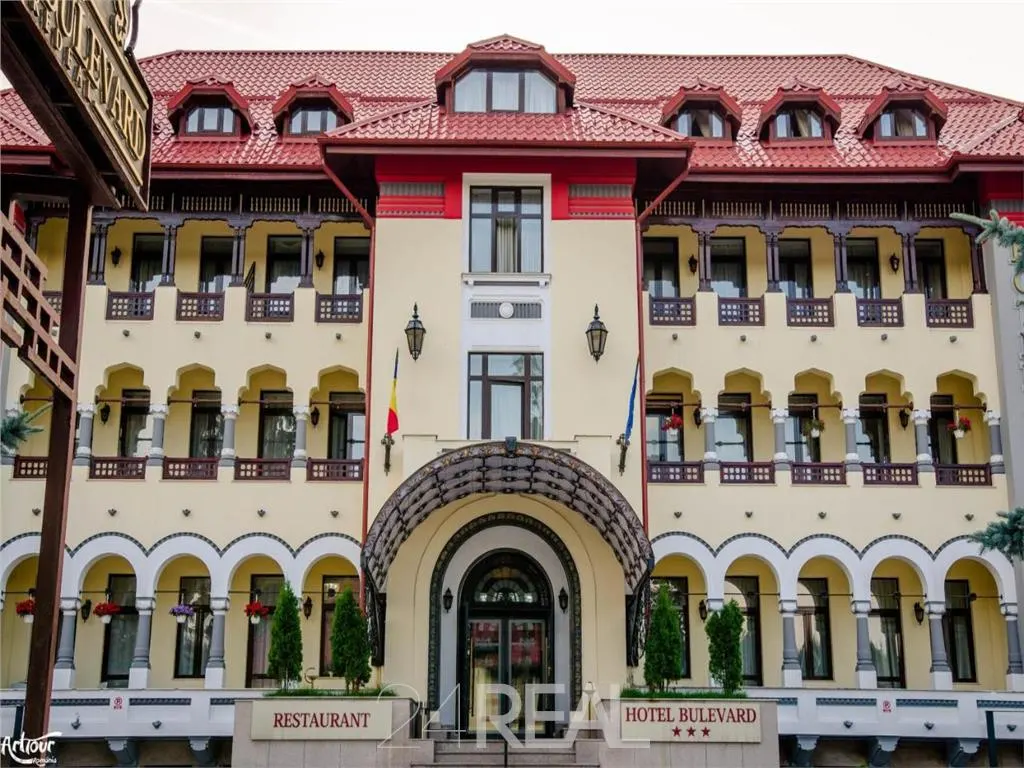 Hotel de vanzare in Predeal potrivit pentru investitie - foto 14