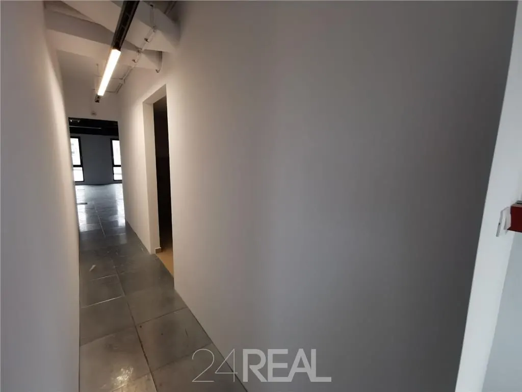 Inchiriere spatii de birouri in cladire noua - de la 430 mp + terasa - foto 6