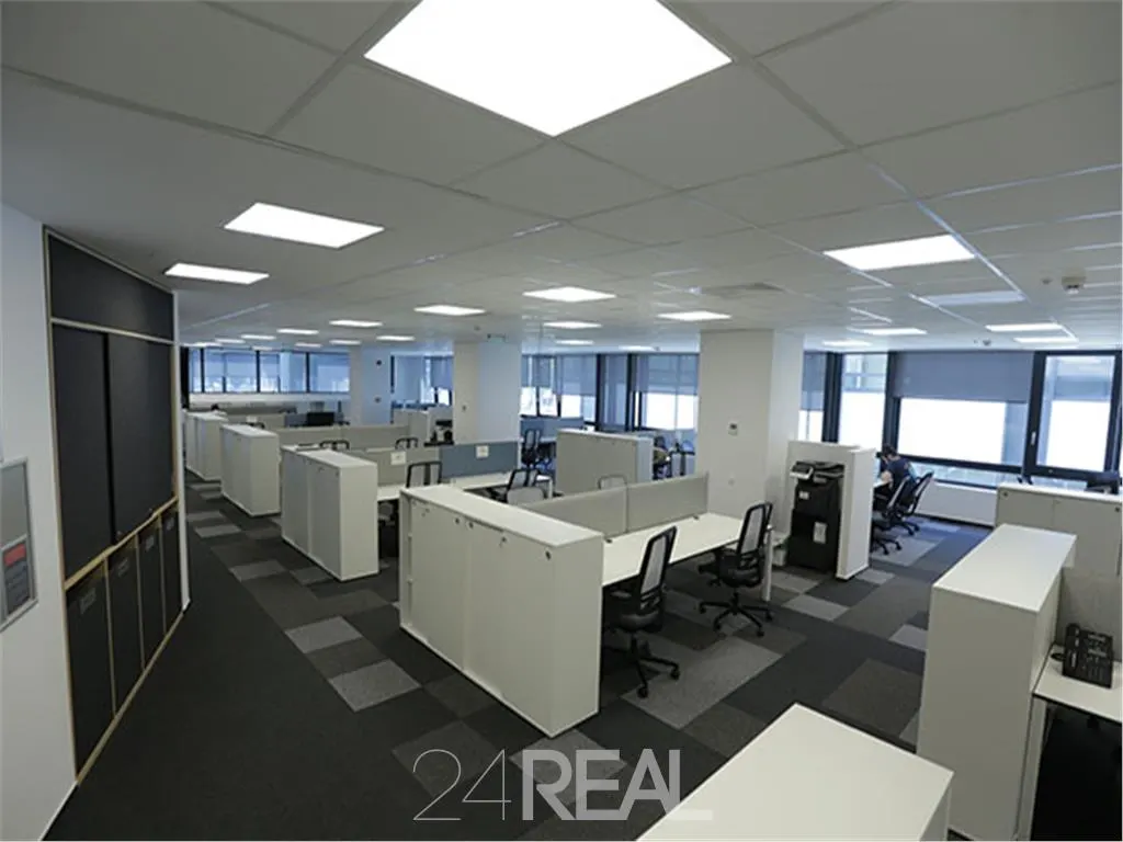 Spatii de inchiriat in cladirea SEMA Parc - Paris - de la 820 MP - foto 1