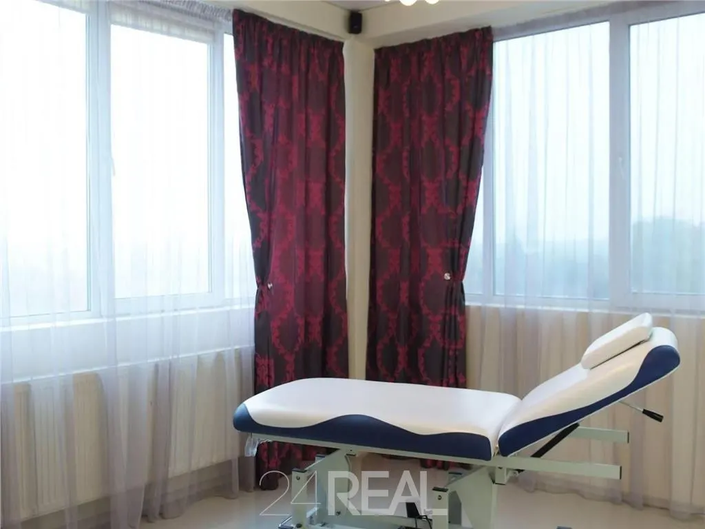 Spatiu pretabil Clinica medicala, Remodelare corporala, Notariat - foto 10