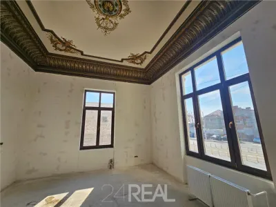 Vila centru pretabila pt. Banca, Showroom, Restaurant - foto 4