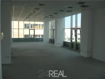 Spatiu birou de inchiriat de la 240 mp - foto 4
