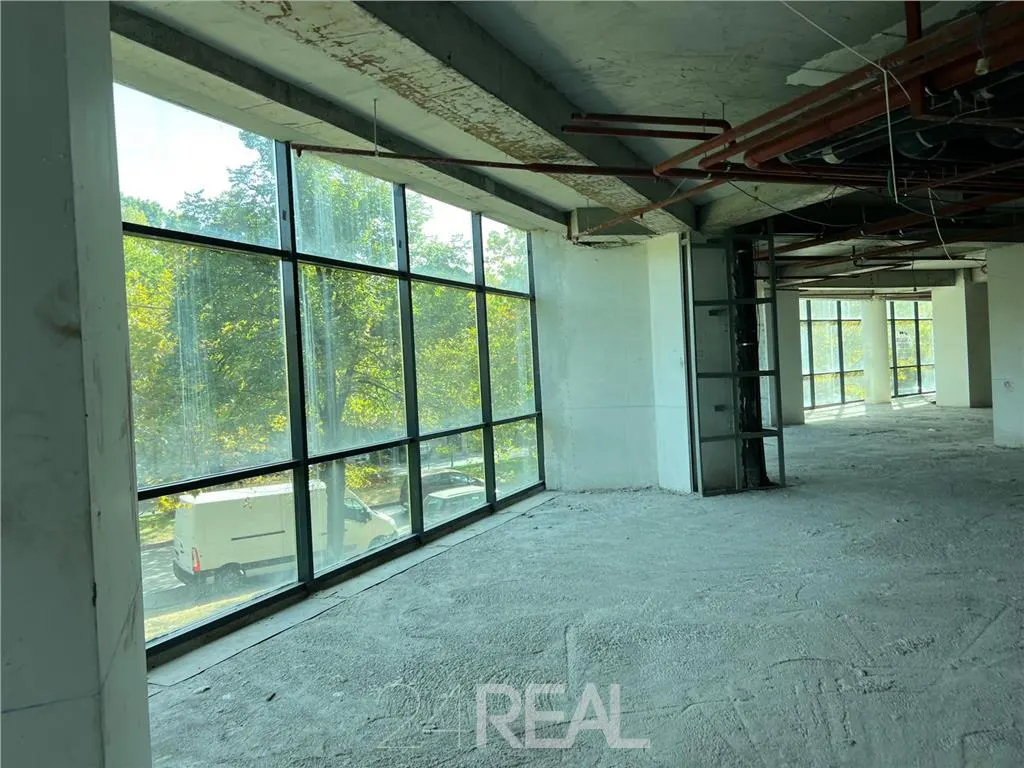 Spatiu multifunctionale - clinica, comercial, showroom, birouri - foto 7