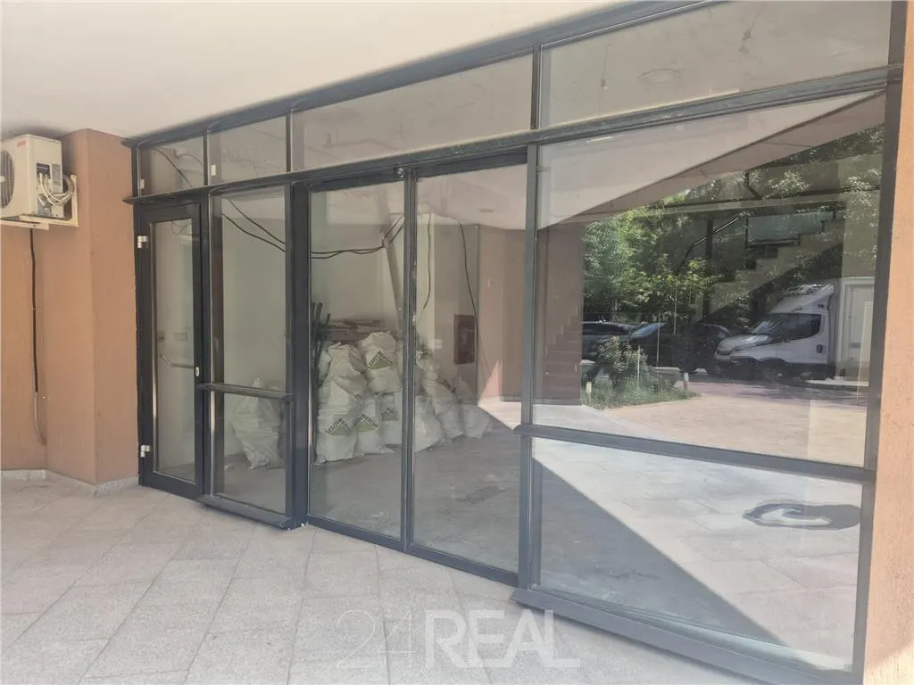 Spatiu multifunctionale - clinica, comercial, showroom, birouri - foto 9