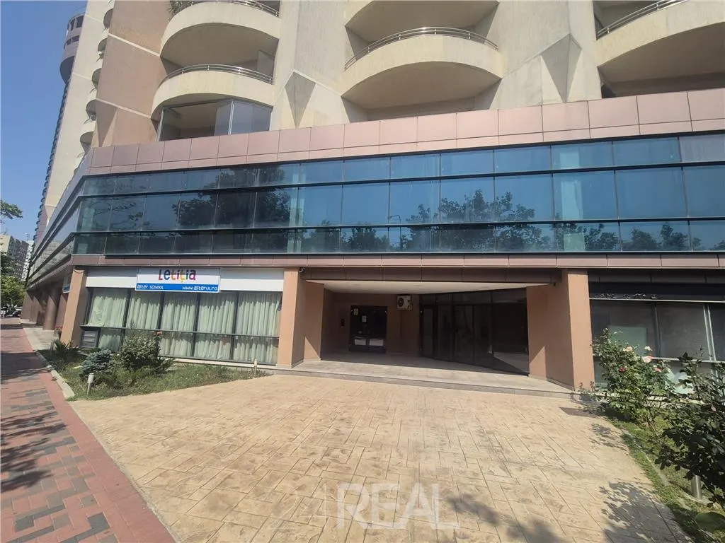 Vanzare Spatii - clinica, comercial, showroom, birouri - foto 12