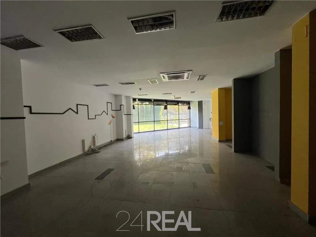Vanzare Spatii - clinica, comercial, showroom, birouri - foto 23