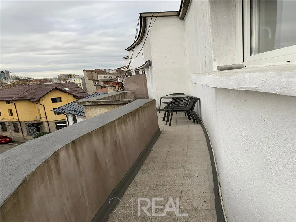 Inchiriere apartament 3 camere zona centrala - foto 3