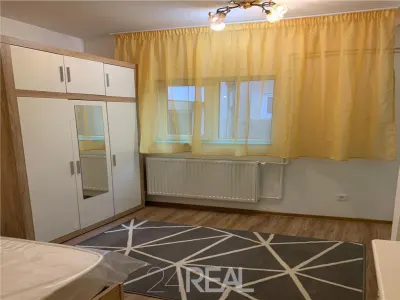 Inchiriere apartament 3 camere zona centrala - foto 7