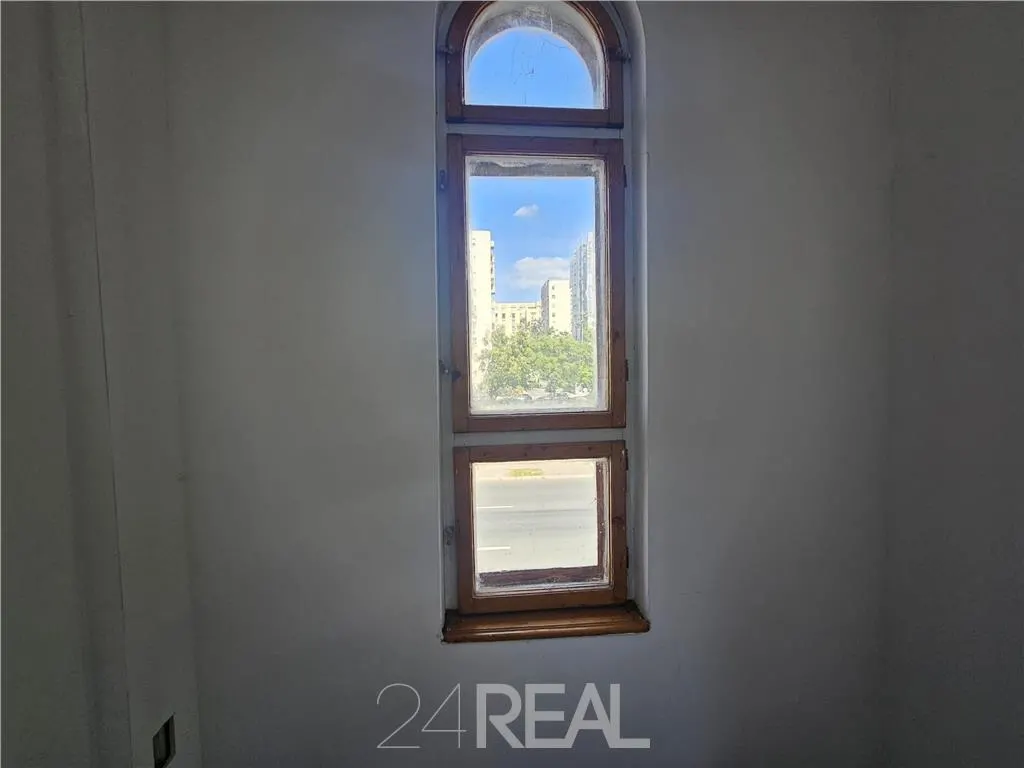 Inchiriere spatiu comercial - 950 Euro per etaj - foto 10