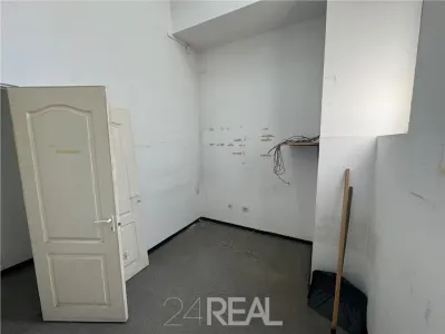 Inchiriere spatiu comercial in Chitila - foto 17