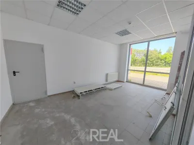 Spatiu comerical pretabil showroom - Sala Fitness - Padel - foto 9