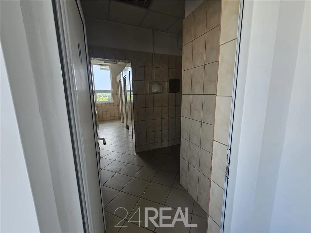 Spatii multifunctionale de inchiriat - birouri, producție, depozitare - foto 16