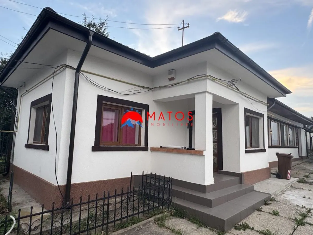 Casa de vanzare Campina, Bobalna | 5 camere, teren 384 mp - foto 1