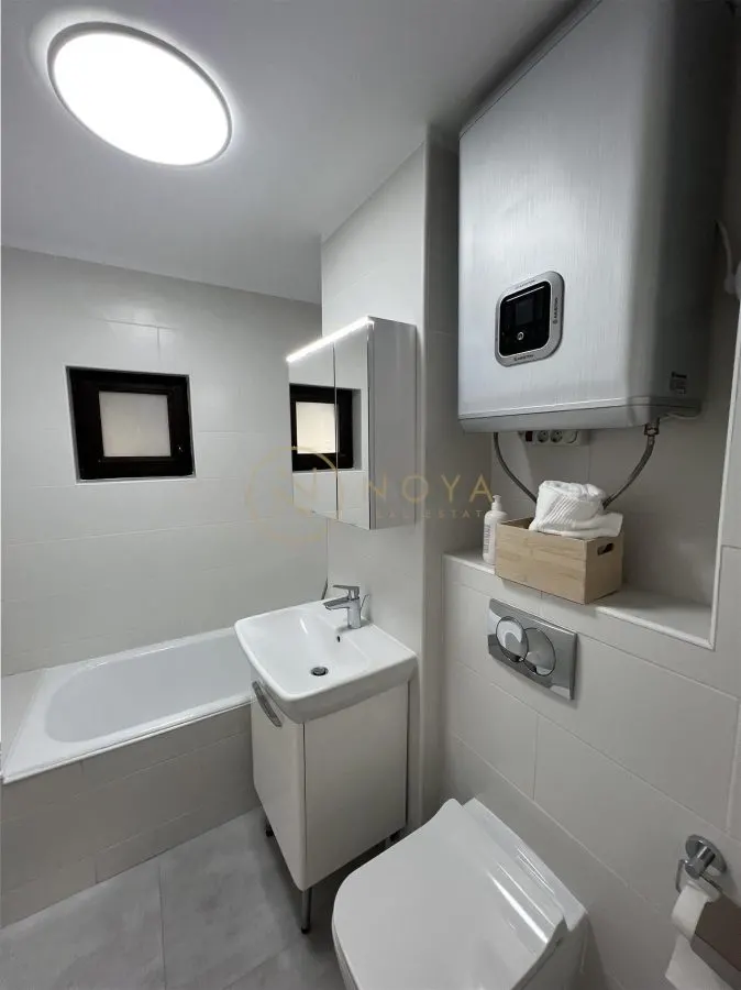 Vanzare apartament de 4 camere in zona Aviatiei renovat - foto 7