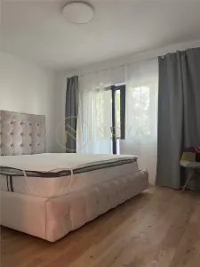Vanzare apartament de 4 camere in zona Aviatiei renovat - foto 10