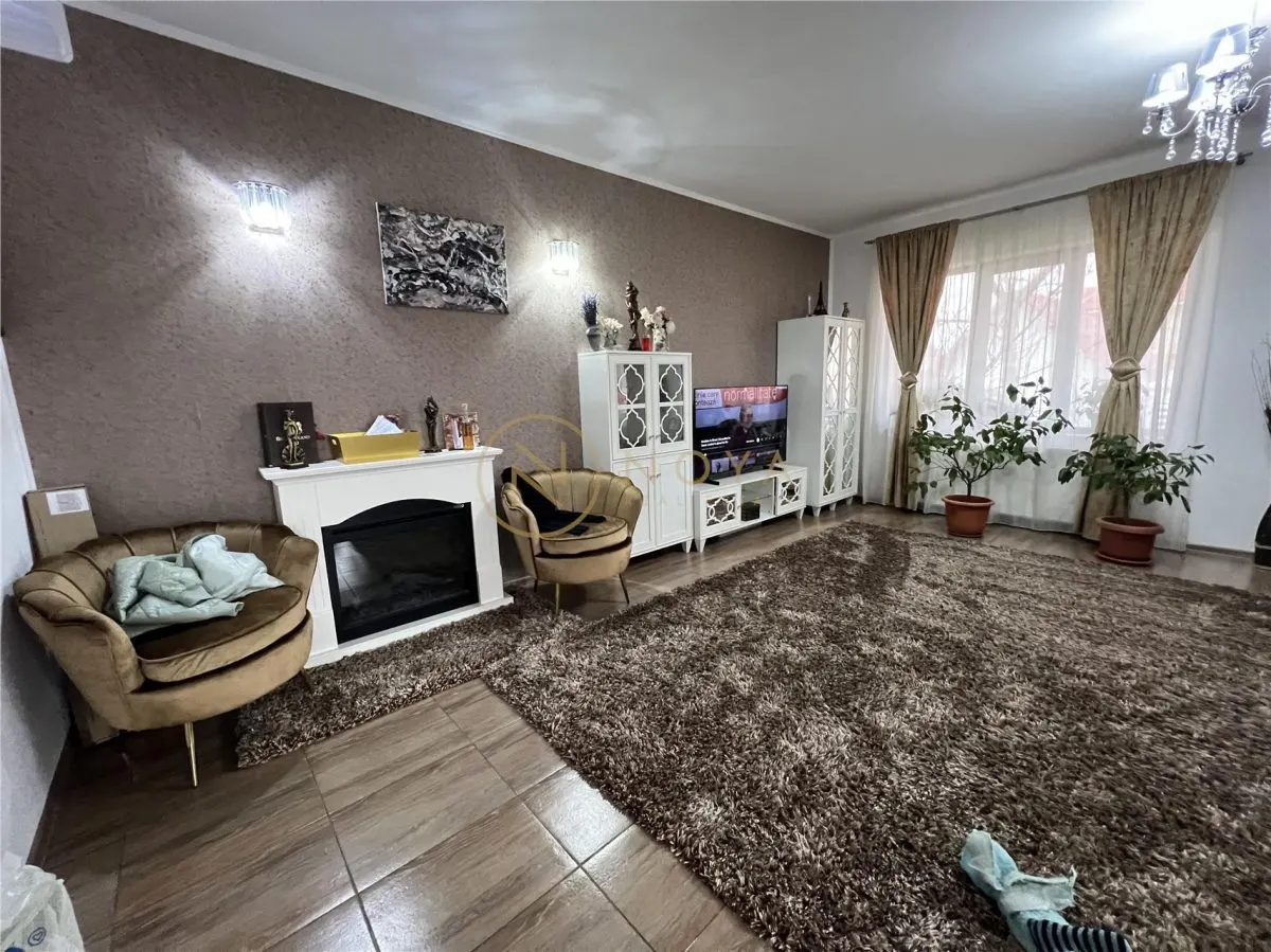 Direct proprietar Vila de vanzare Str Arcului 302 mp teren intravilan - foto 2