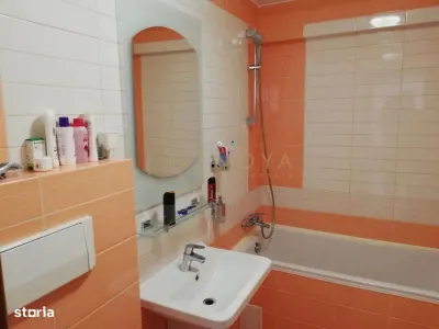 Vanzare apartament de 3 camere in zona Decebal  bloc nou - foto 11