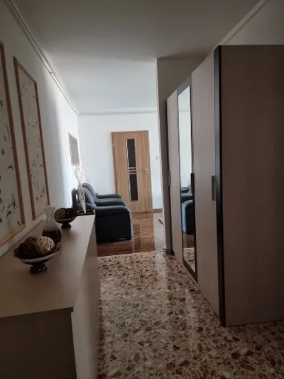 Vand Ap.2 Camere zona Calea Romanilor - Arad
