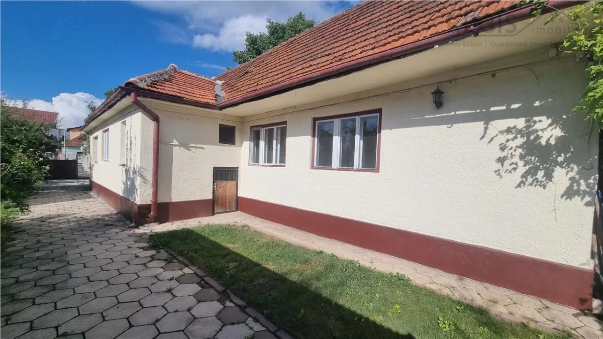 Casa individuala de 3 camere in zona Aurel Vlaicu - foto 1