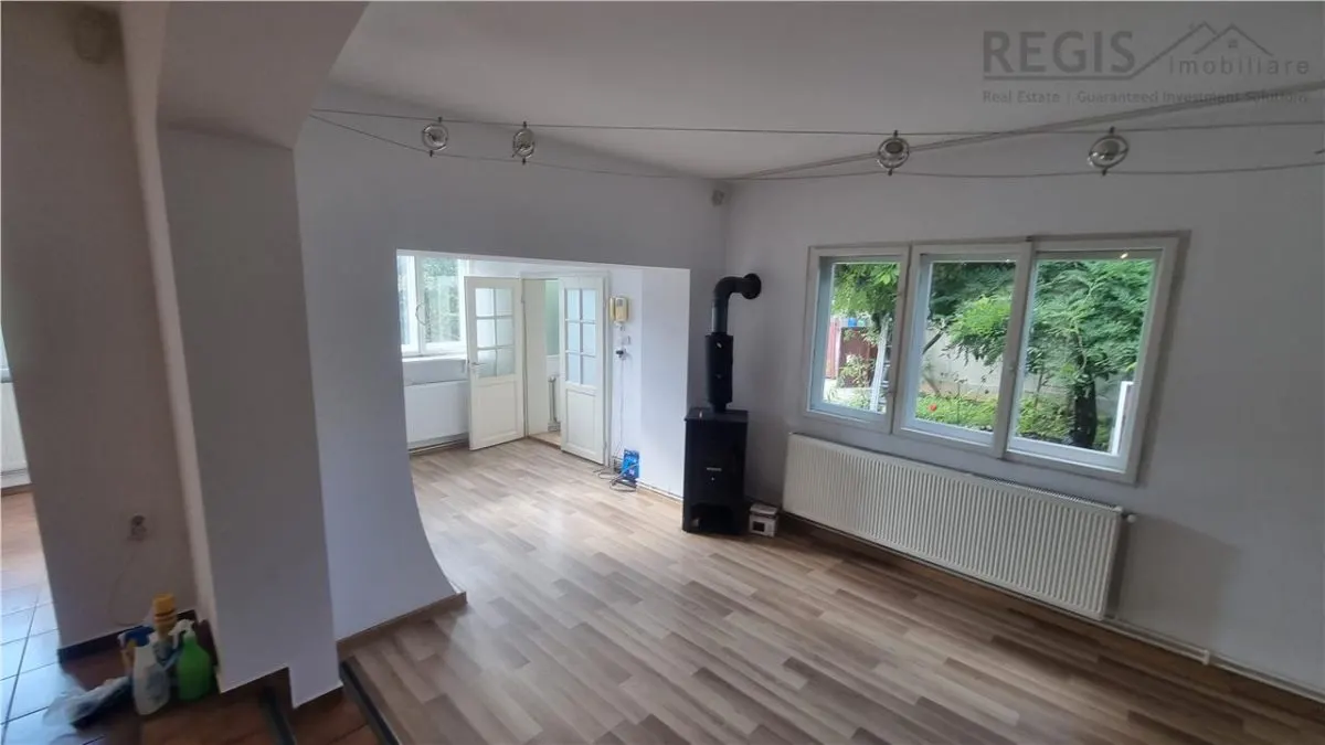Casa individuala de 3 camere in zona Aurel Vlaicu - foto 3
