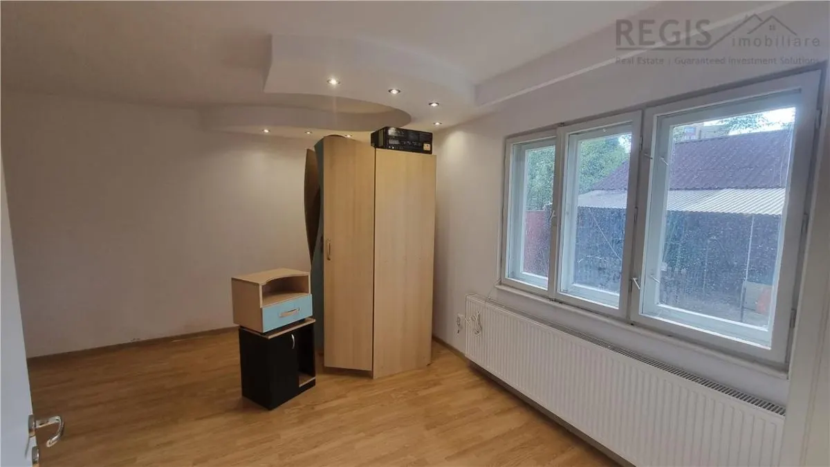 Casa individuala de 3 camere in zona Aurel Vlaicu - foto 4
