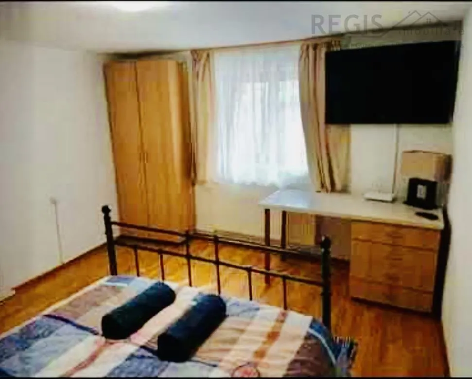 Garsoniera decomandata la VILA, in superbul SCHEI - foto 1