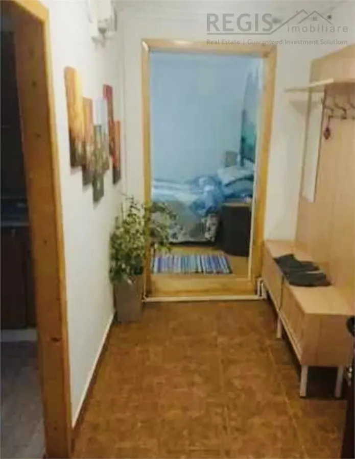 Garsoniera decomandata la VILA, in superbul SCHEI - foto 4