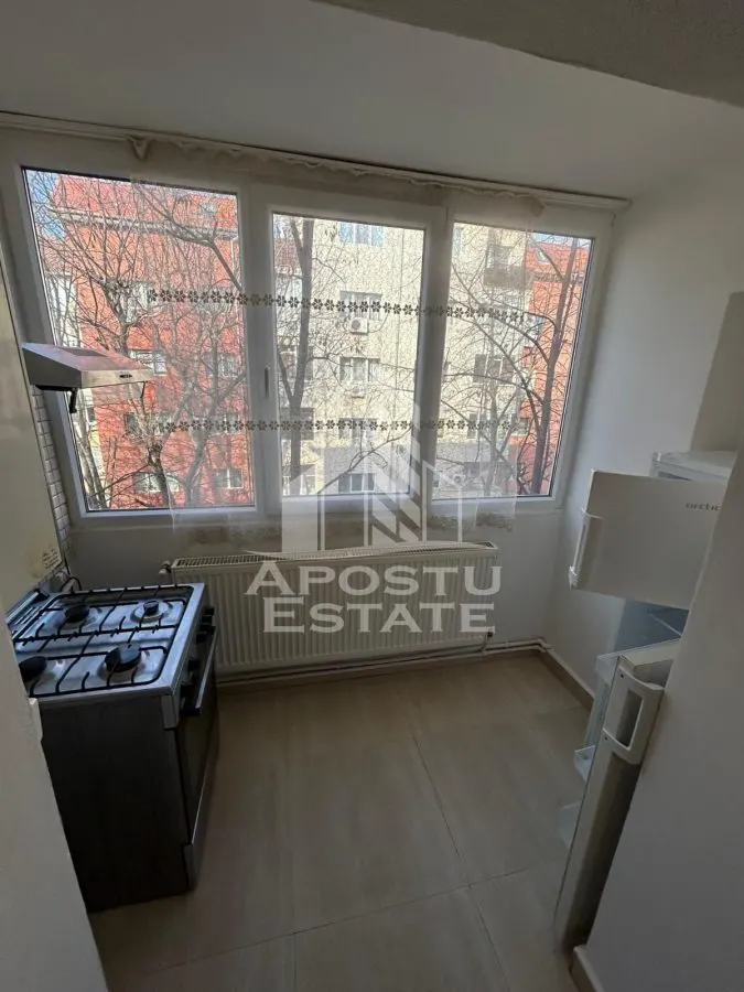 Apartament cu 3 camere de inchiriat, centrala proprie, Aradului - foto 5