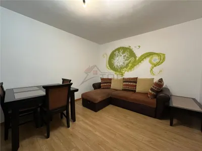 Inchiriere Apartament 4 camere Decomandat Centru- Palas - foto 1