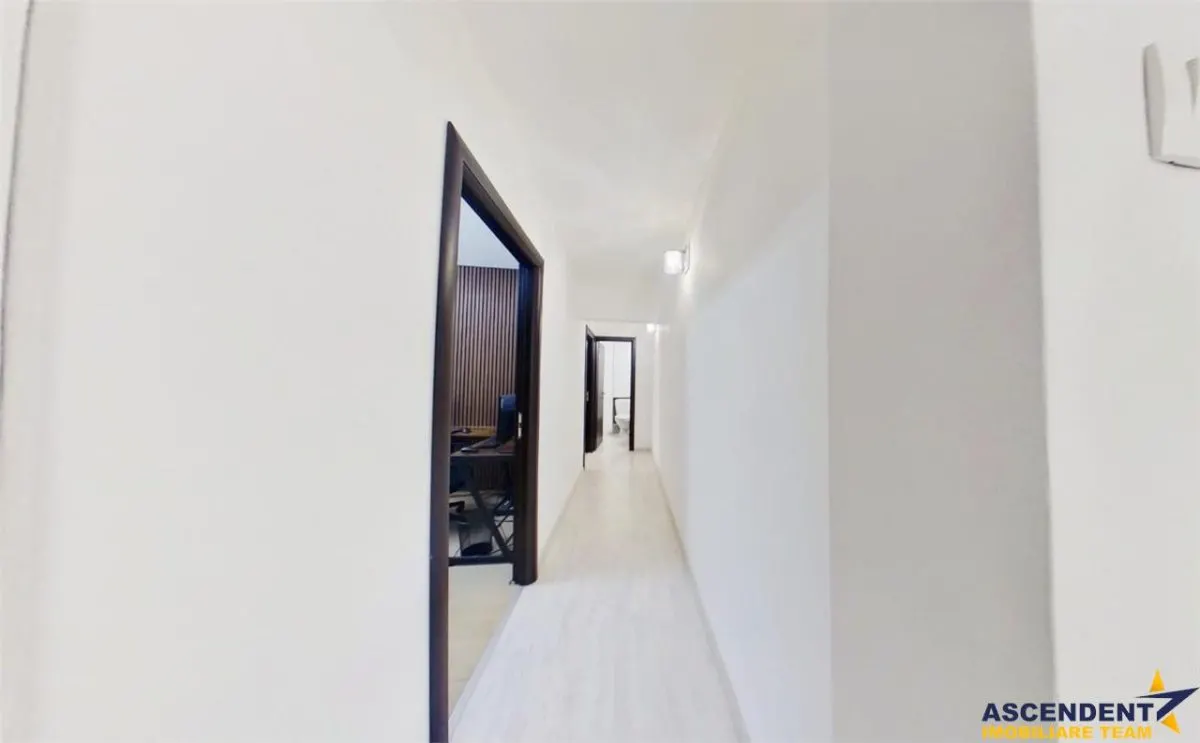 Apartament 3 camere, decomandat, etaj intermediar, Grivitei, Brasov - foto 12