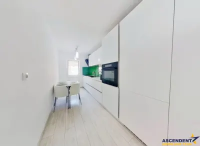 Apartament 3 camere, decomandat, etaj intermediar, Grivitei, Brasov - foto 14
