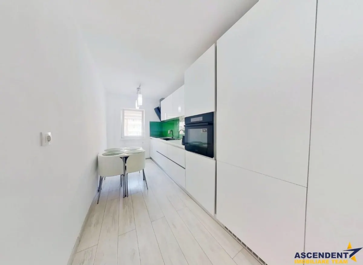Apartament 3 camere, decomandat, etaj intermediar, Grivitei, Brasov - foto 14