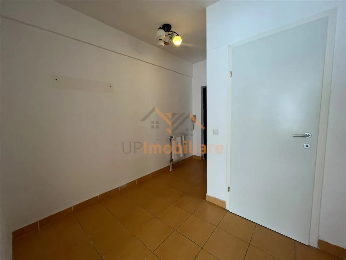 APARTAMENT TIP STUDIO | STR. LAPUSULUI | ORADEA - foto 2