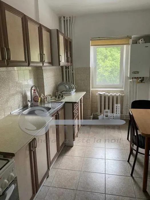 Apartament 3 camere decomandat, Păcurari, 71 mp, etaj 1, 2 băi â€“ 140.000 â‚¬ - foto 2