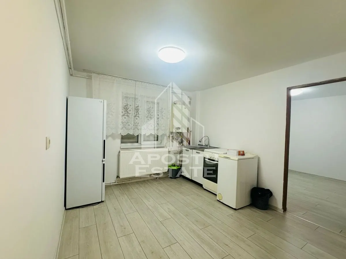 Apartament cu 2 camere nemobilat - foto 3