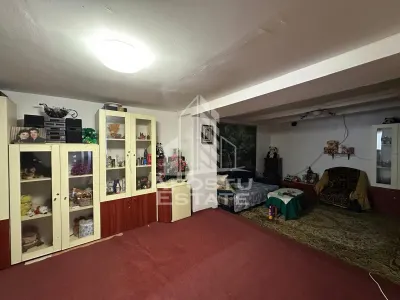 Casa de vanzare in Zimand Cuz - Zimandcuz