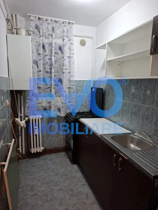 APARTAMENT DE INCHIRIAT CU 2 CAMERE, ETAJ INTERMEDIAR, PODU ROS - foto 2