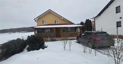 Casa spatioasa cu teren generos si anexe, cu posibilitate de schimb cu apartament 3 sau 4 camere - foto 2