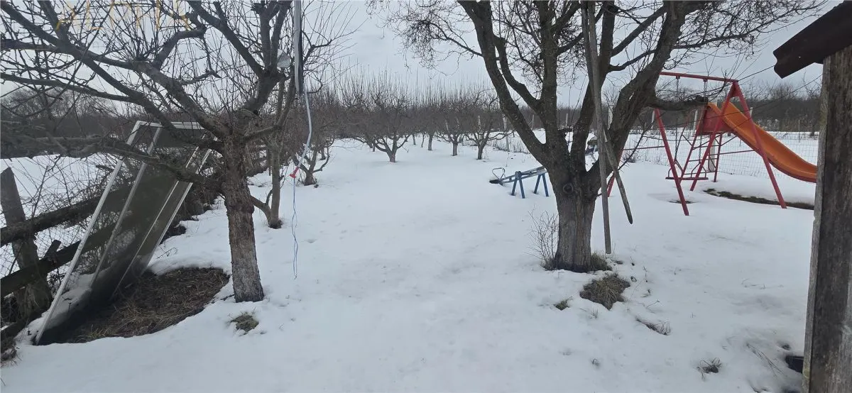 Casa spatioasa cu teren generos si anexe, cu posibilitate de schimb cu apartament 3 sau 4 camere - foto 18