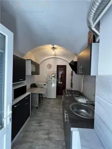 Garsoniera spatioasa, renovata, cu terasa Str. Dornei - foto 3
