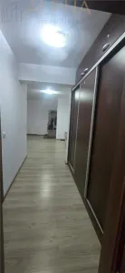 Apartament 2 camere | Loc de parcare | Zona ISU Bistrita | Mobilat si utilat - foto 5